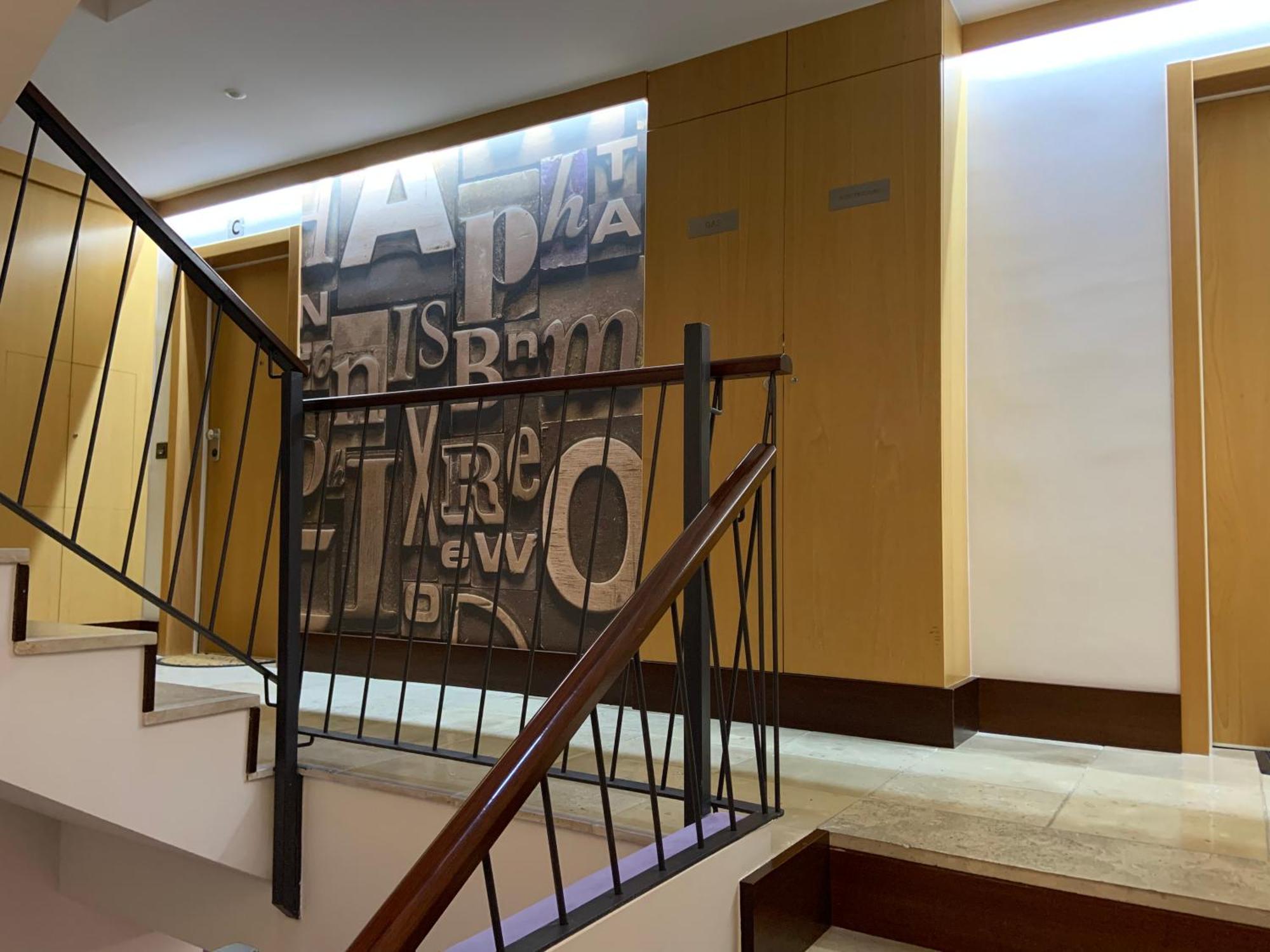 Forum Evolucion Residence Burgo エクステリア 写真